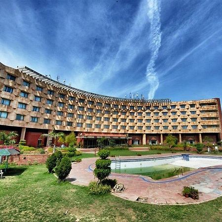Centaur Hotel New Delhi Exterior foto