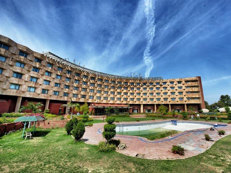 Centaur Hotel New Delhi Exterior foto